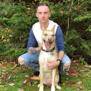 Meet your Posher, Adam